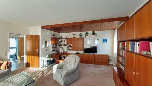 Wohnzimmer, weitwinklig fotografiert - 