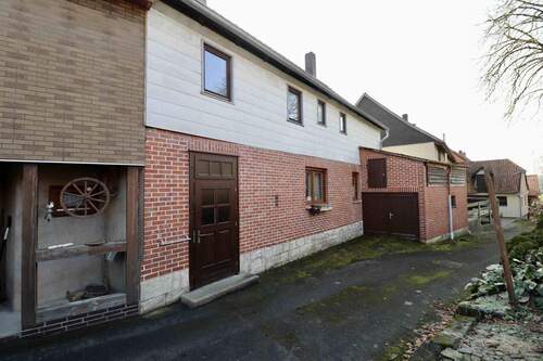 Rückseite - 8 Zimmer Einfamilienhaus zum Kaufen in Bad Gandersheim