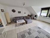 großzügige Oberwohnung - 