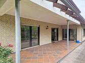 großzügige Terrasse - 