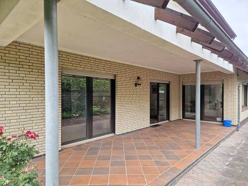 großzügige Terrasse - 
