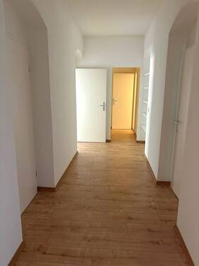 Flur.jpg - Etagenwohnung mit 62,00 m² in Dresden zum Kaufen