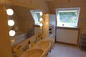 Badezimmer Waschtisch OG - 