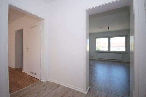 Flur - 2 Zimmer Etagenwohnung zur Miete in Minden