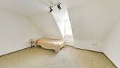 Schlafzimmer 1 DG - 
