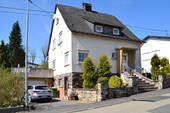 Straßenansicht - 4 Zimmer Einfamilienhaus zum Kaufen in Ransbach-Baumbach
