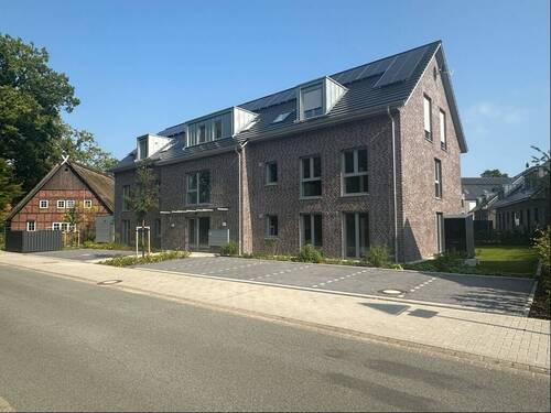 Strassenansicht seitlich - Willkommen im Quartier Burvagshoff