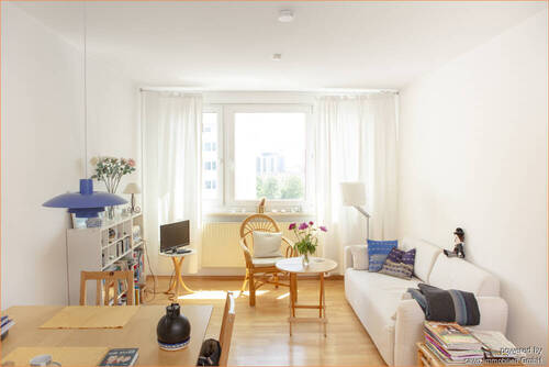 Wohnbereich - 3 Zimmer Etagenwohnung zum Kaufen in Berlin