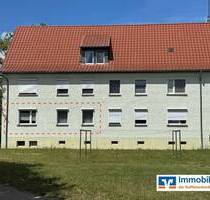Geflegte 4-Zi.-Erdgeschosswohnung mit Gartenblick, zwei Kellerräumen und Garagenoption! - Breddin