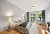 Elternschlafzimmer mit Balkon - 