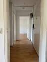 Flur / Diele - helle 2 Zimmer Wohnung in guter Lage (Besichtigungstermin und Vorgaben beachten!)