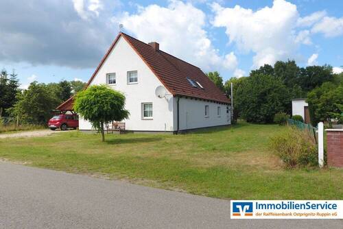 Straßenansicht - 