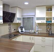 Charmante Doppelhaushälfte in ruhiger, zentraler Lage! - Göppingen Stadtgebiet