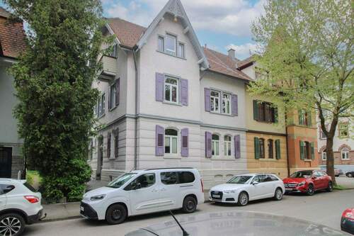 Haus Seitenansicht - 8 Zimmer Mehrfamilienhaus, Wohnhaus zum Kaufen in Rottweil