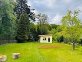 Grundstückansicht mit Bungalow.jpeg - Großes Grundstück in absolut ruhiger Lage am Landschaftsschutzgebiet!