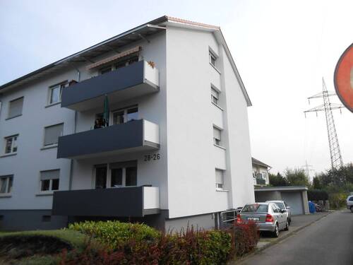 Mehrfamilienhaus mit Balkonen - Charmante 4-Zimmer-Wohnung in Rheinfelden (Baden)