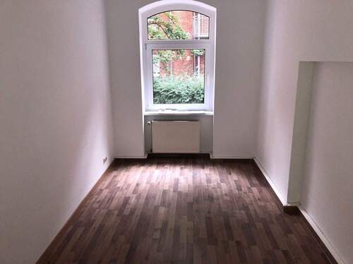 3.Zimmer nach hinten raus gelegen - 