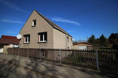 Hausansicht - Einfamilienhaus mit 122,20 m&sup2; in Bad Dürrenberg zum Kaufen