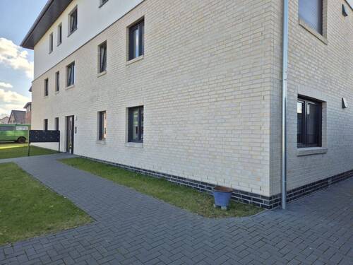 Außenansicht Eingang - 3 Zimmer Etagenwohnung in Erfde