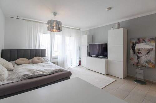 IMG_2705 - Helle 1-Zimmer-Wohnung mit Balkon, Aufzug und Tiefgaragenstellplatz in Aidlingen