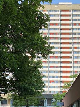 BW Bank Haus C Asemwald - 3 Zimmer Etagenwohnung in Stuttgart