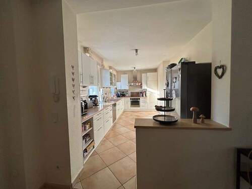 Küche - 9 Zimmer Einfamilienhaus zum Kaufen in Wiehl