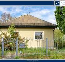 Wohnen mit viel Platz, Einfamilienhaus mit zusätzlicher Ebene und Gartenparadies - Berlin Kaulsdorf