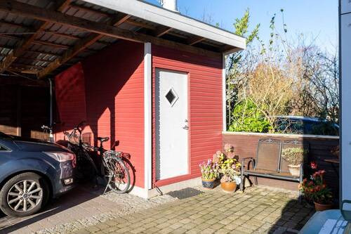 Abstellraum/Carport - 