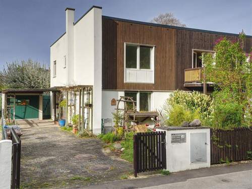 Aussenansicht - Provisionsfrei - Doppelhaushälfte mit traumhaftem Garten in absolut ruhiger Lage in Großhadern