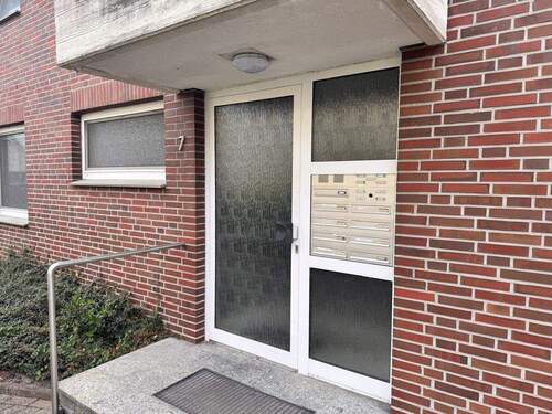 Hauseingang - Etagenwohnung mit 52,00 m² in Wardenburg zum Kaufen