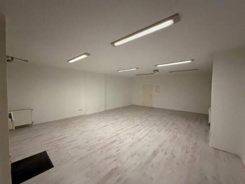 Fläche - BüroPraxisLadenlokal zu vermieten