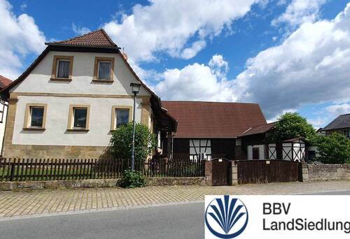 Bauernhof - ehemaligen Bauernhof am Ortsrand