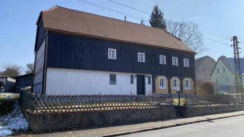 Straßenansicht - 5 Zimmer Einfamilienhaus zum Kaufen in Olbersdorf
