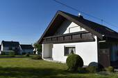 Seitenansicht.JPG - Einfamilienhaus mit 204,40 m² in Mittelstrimmig zum Kaufen