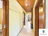 Flur EG - 6 Zimmer Einfamilienhaus in Simmertal