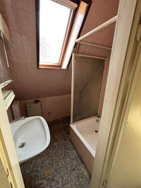 kleines Duschbad DG - 