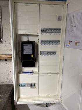 neue Elektroverteilung - 