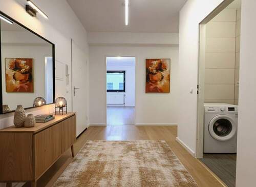 Flur 1 (KI möbliert) - 