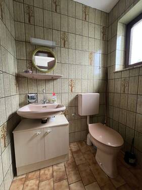 Gäste WC OG - 