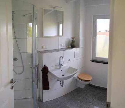 Badezimmer 1.OG rechts - 