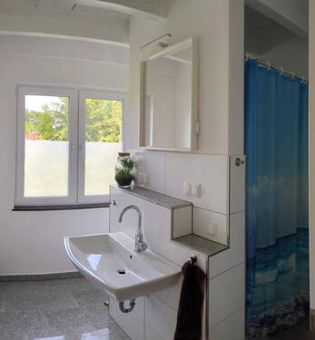 Badezimmer 1.OG links - 