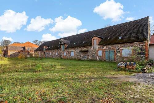 Hausansicht - Grundstück in Wölsickendorf