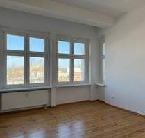 Bezugsfreie, lichtdurchflutete 2-Zi.-Altbauwohnung mit Balkon und optimalem Grundriss nahe Weißensee - Berlin