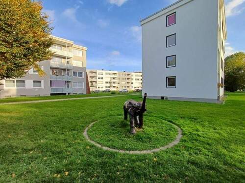 Vorlaenderstr (3) - Preistipp! Kernsanierte 2-Zimmer-Wohnung