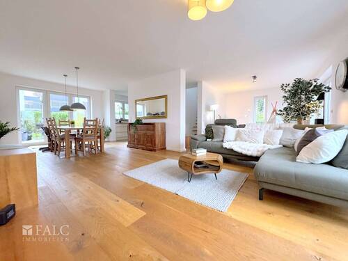Wohn- und Esszimmer - 