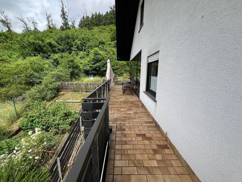 Seitlicher Balkon - 