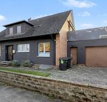 Wohnen mit Urlaubsflair: Großzügiges Zuhause mit Pool, Wintergarten und Platz für Familie, Leben und Arbeiten - Nienburg