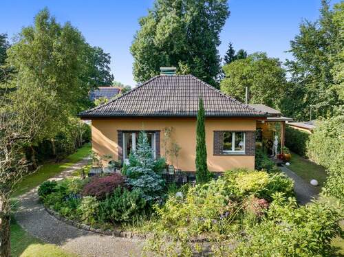 Hausansicht - 4 Zimmer Einfamilienhaus zum Kaufen in Falkensee