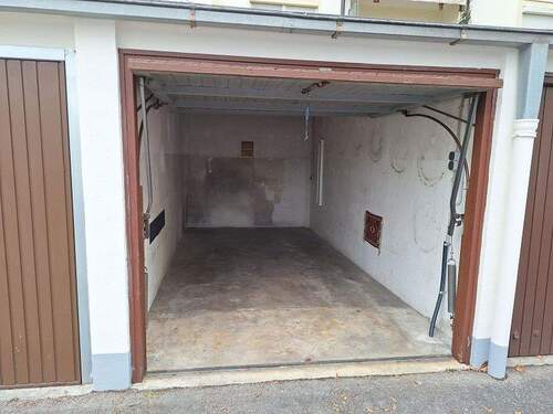Garage - 