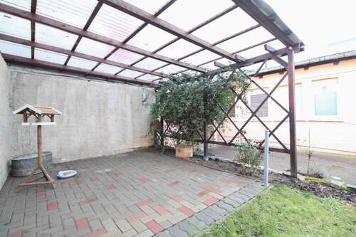 Terrasse - 5 Zimmer Reihenmittelhaus zum Kaufen in Calbe